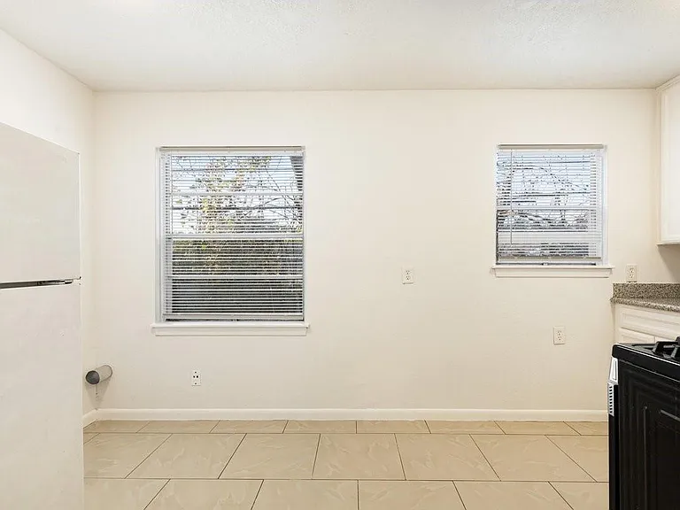 8451 1/2 Howard Dr — Photo 9