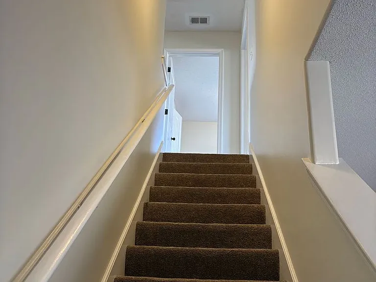 1057 Kentshire Cv — Photo 10