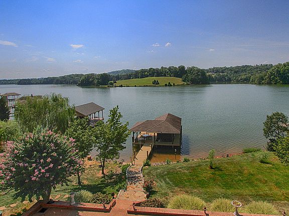 4th image of 235 Pineberry Dr
