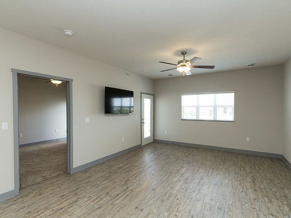 4th image of 3400 Aurora Ave APT 204