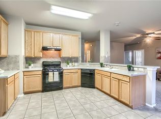 410 Las Colinas Dr, Leander, TX 78641
