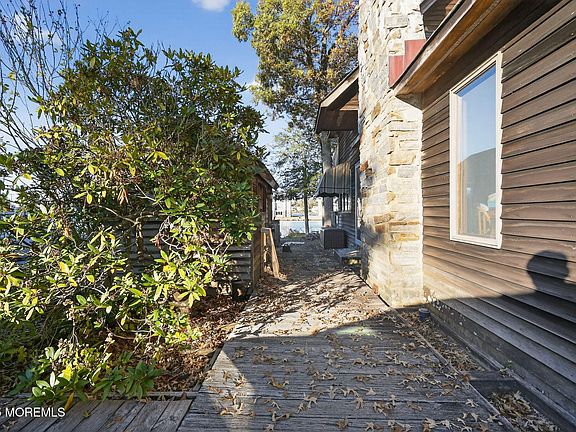 2nd image of 111 Lawshe Drive