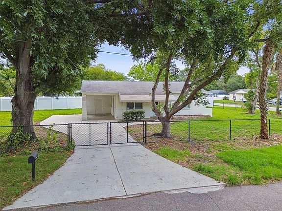 3rd image of 3808 S Grady Ave