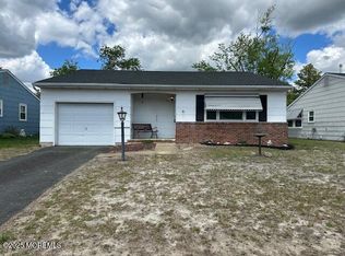 80 Westbrook Dr, Toms River, NJ