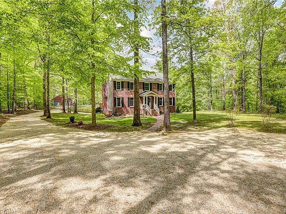 3rd image of 9240 Larkwood Ct