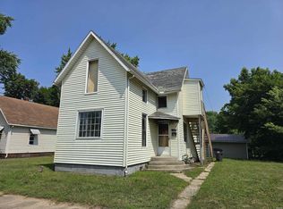 1118 Cedar St, Elkhart, IN 46514