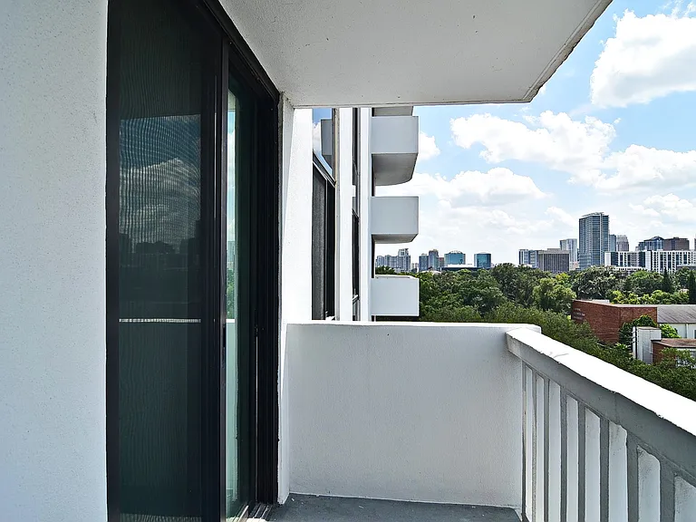 400 E Colonial Dr #703 — Photo 20