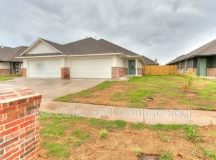 8012 NW 105th St, Oklahoma City, OK 73162