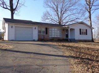 203 Woodland Acres Rd, Paris, TN 38242