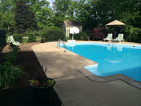 2nd image of 3630 Tallwood Ln