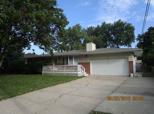1008 Carlyle St, Beatrice, NE 68310