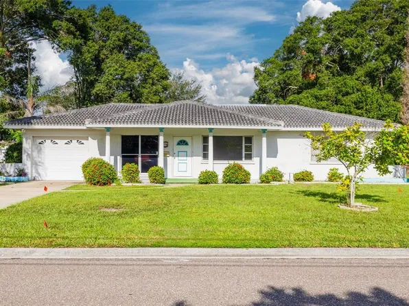 1798 40th St N, Saint Petersburg, FL 33713