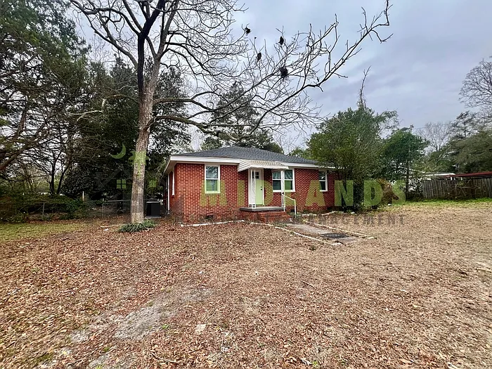 1348 Ramblin Rd — Photo 2
