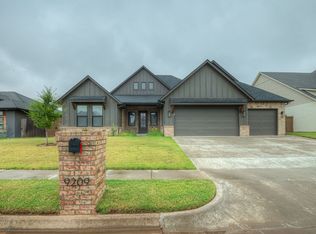 9209 NW 84th Ter, Yukon, OK 73099