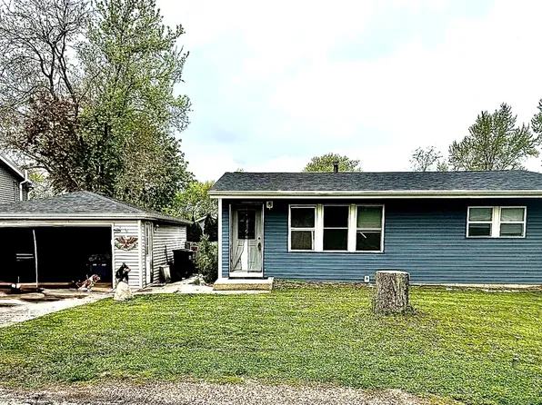 407 Santa Barbara Rd, Lakemoor, IL 60051