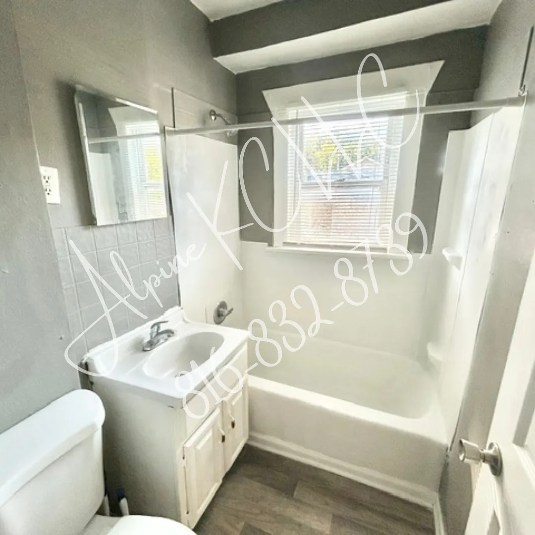 3 bed, 782 sqft, $975 — Photo 4