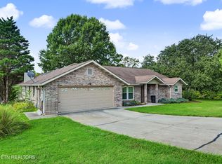 760 Gates Ln, Kodak, TN 37764