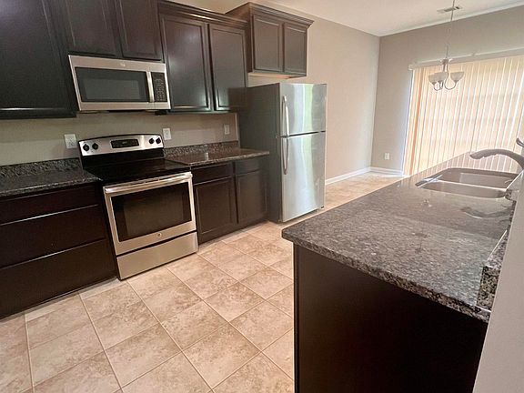 5th image of 454 Lynnell Way