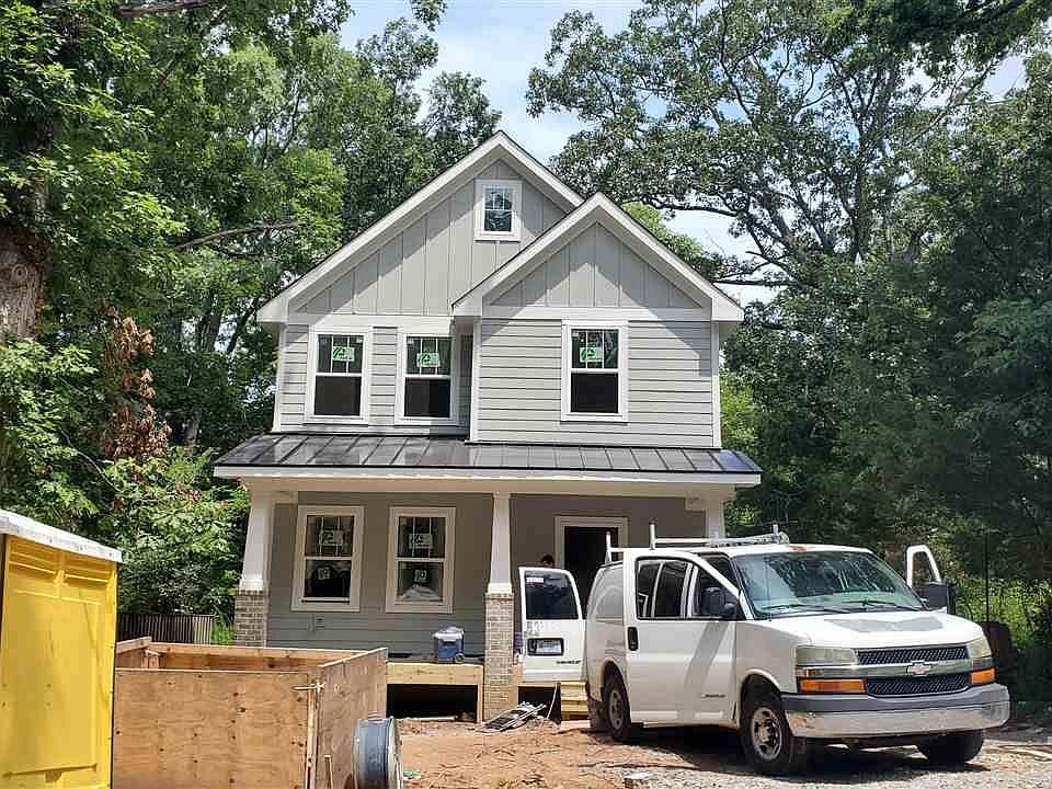 1st image of 2218 Myers St