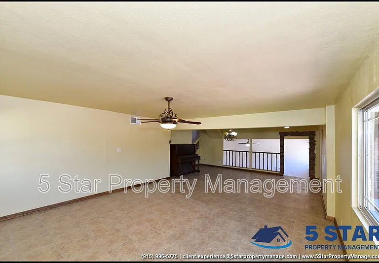 908 Bolivia St — Photo 8
