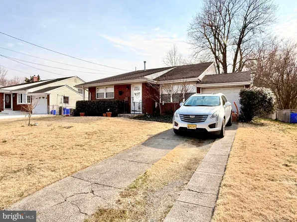 228 W Browning Rd, Bellmawr, NJ 08031