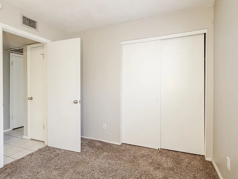 630 E Jensen St #114 — Photo 12