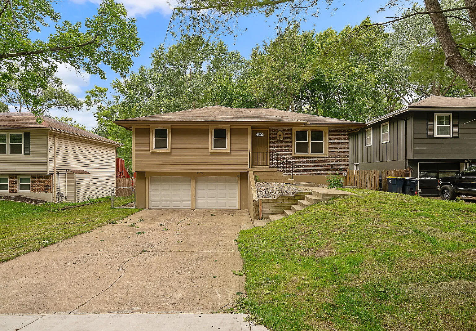 3 bed, 2.0 bath, 1552 sqft, $2,200 — Photo 1