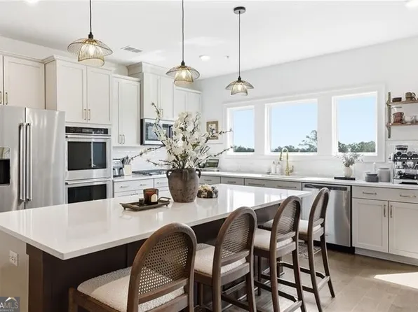 808 Mackay Crk, Woodstock, GA 30188