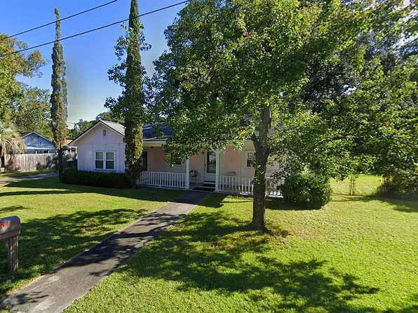 304 Canterbury Rd, Charleston, SC 29407