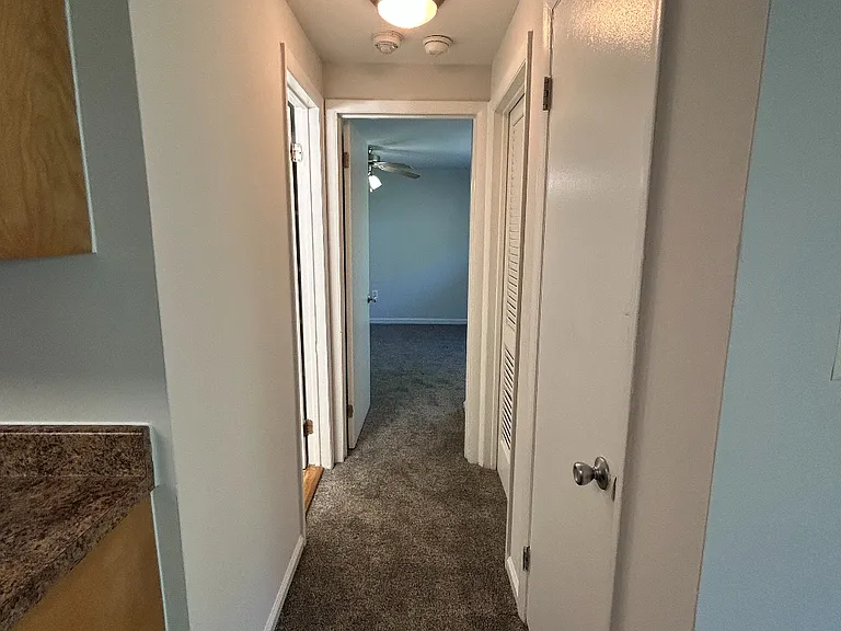 Longview — Photo 27