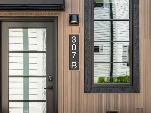 307 Hamilton St #B, Traverse City, MI 49686