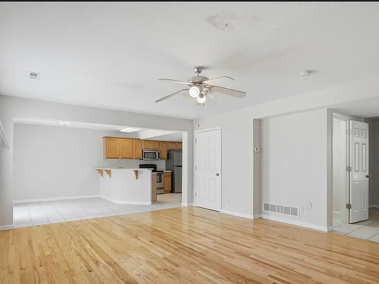 5512 Hunley Ct — Photo 6