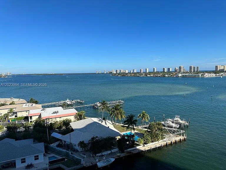 2650 Lake Shore Dr #1001 — Photo 31