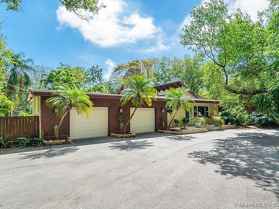 4th image of 4610 SW 30th Ave