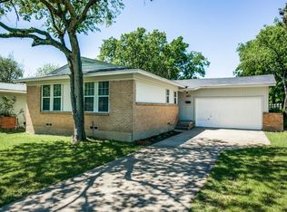 3831 Summit Ridge Dr, Dallas, TX 75216