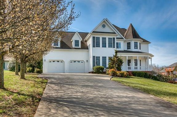 3rd image of 128 Barefoot Landing Dr