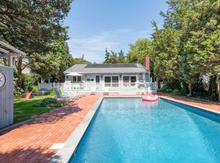 284 Kings Point Rd, East Hampton, NY 11937