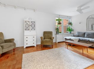 651 Vanderbilt Ave #2M, Brooklyn, NY 11238