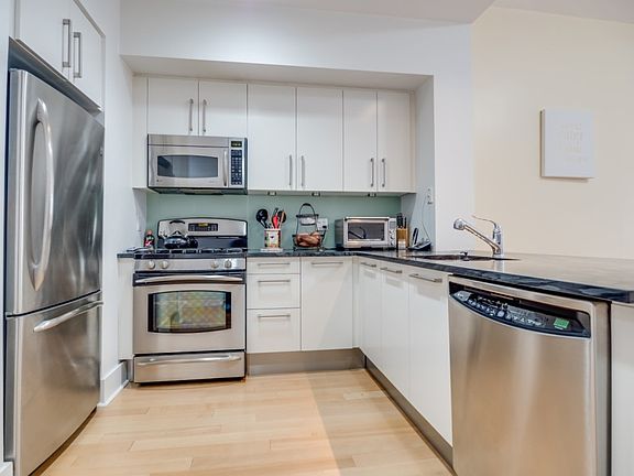 3rd image of 4 Beacon Way APT 408