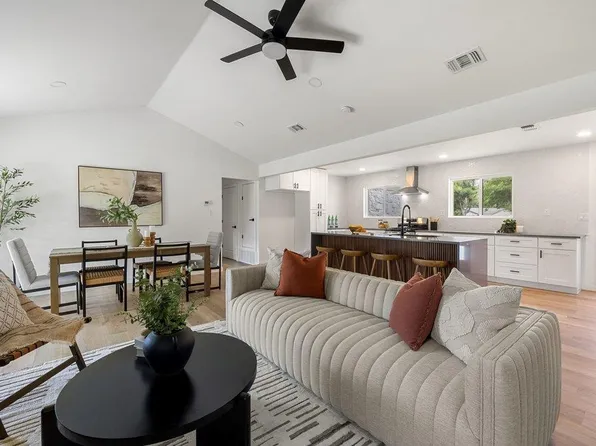 5400 Salem Hill Dr, Austin, TX 78745