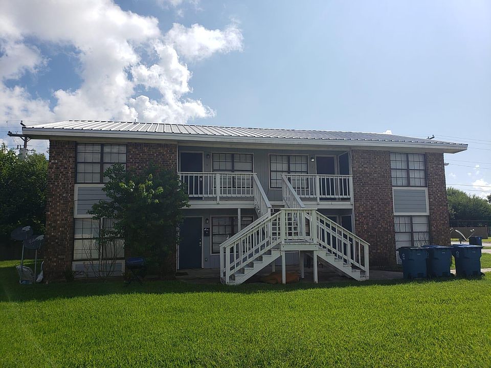 1st image of 1601 Meadowview Dr #4