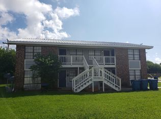 1601 Meadowview Dr #4, Port Lavaca, TX 77979