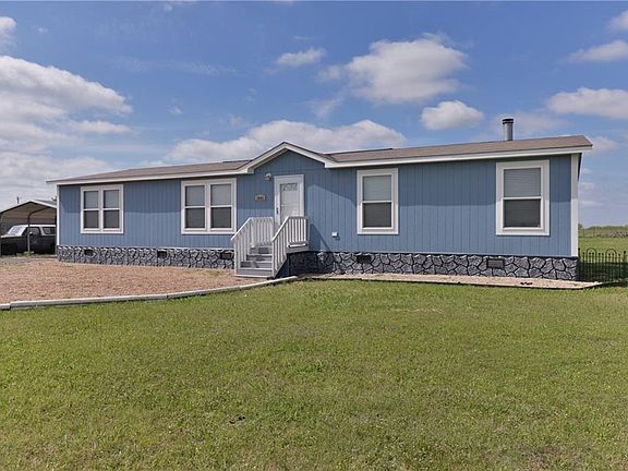 3rd image of 1043 Summerville Dr