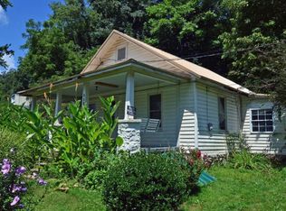 103 Ed Stout Rd, Hampton, TN 37658