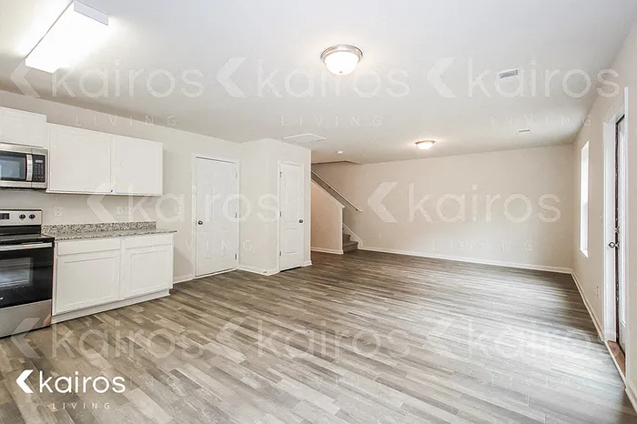 3 bed, 2.5 bath, 1606 sqft, $1,825 — Photo 4