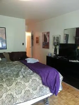Sold by Akam Sales and Brokerage | media 5