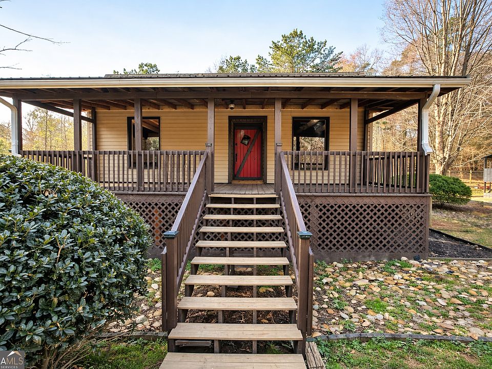 1st image of 834 Hancock Rd