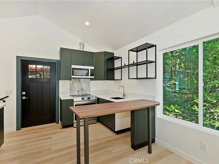 441 Oriole Dr #3 — Photo 15