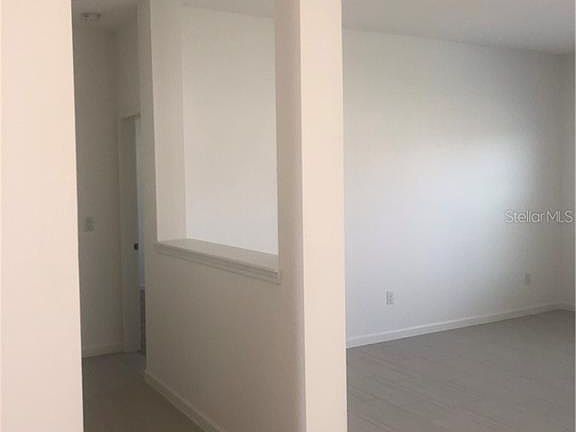 4th image of 470 Disa Dr