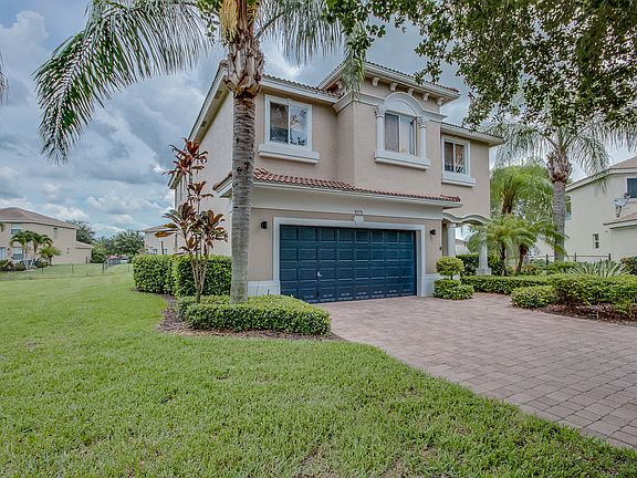 3rd image of 9771 Silvercreek Ct